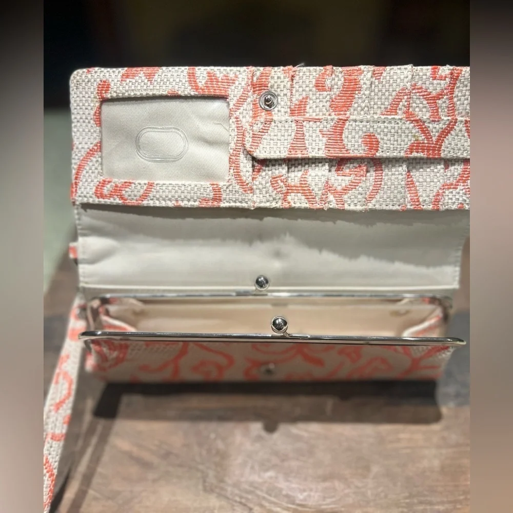 ☀️Poppie Jones Fabric wristlet Clutch Orange Cream Floral Removable Strap.